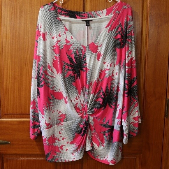 Tribal Plus Size 3X Tropical Tribal Print Twist Top | Doleman Sleeve Rayon - Picture 2 of 13